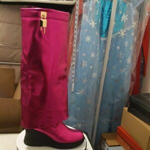 Cape Robbin Fuchsia Wedge Boots